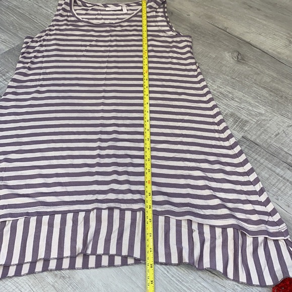 LOGO Layers by Lori Goldstein Printed Stripe Tank Top like new! - Picture 6 of 7